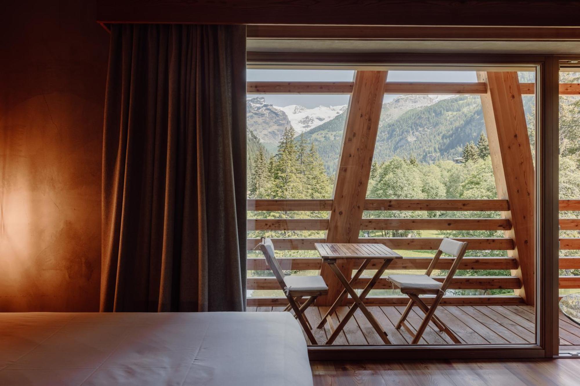 Au Charmant Petit Lac - Ecohotel Parc & Spa Champoluc Kültér fotó